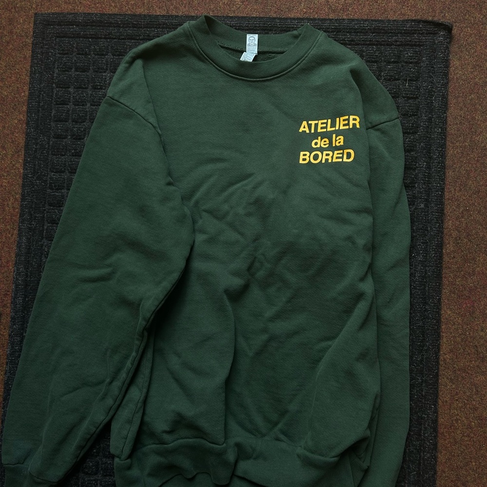 graphic crew neck, green and yellow, size small unisex